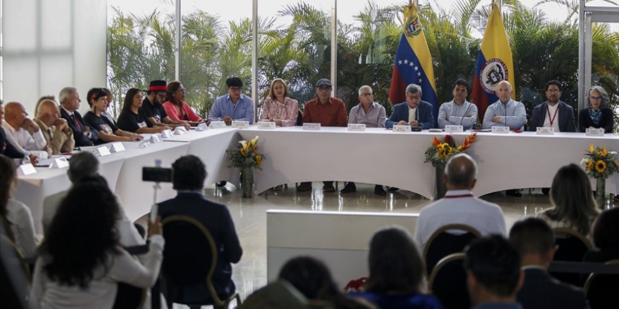 Kolombiya'da ELN ve diğer silahlı gruplarla 6 aylık ateşkes sağlandı
