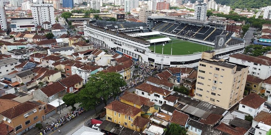 Brezilyalı efsane futbolcu Pele için cenaze töreni