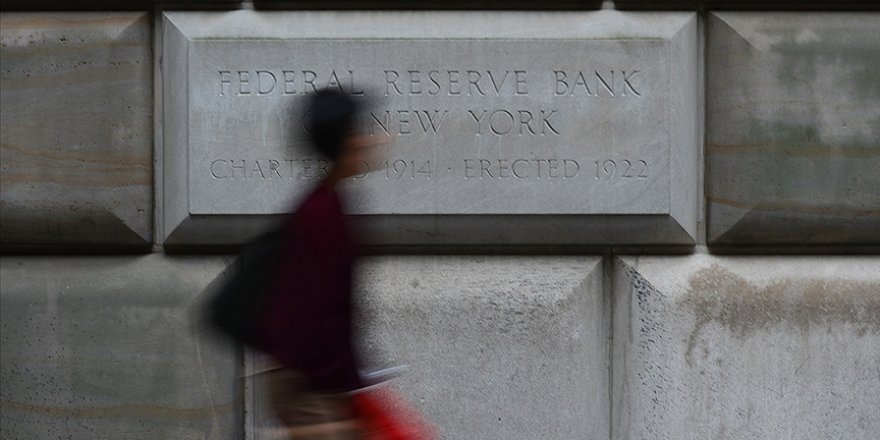 Fed tutanakları, faiz oranlarının bir süre daha yüksek kalacağına işaret etti