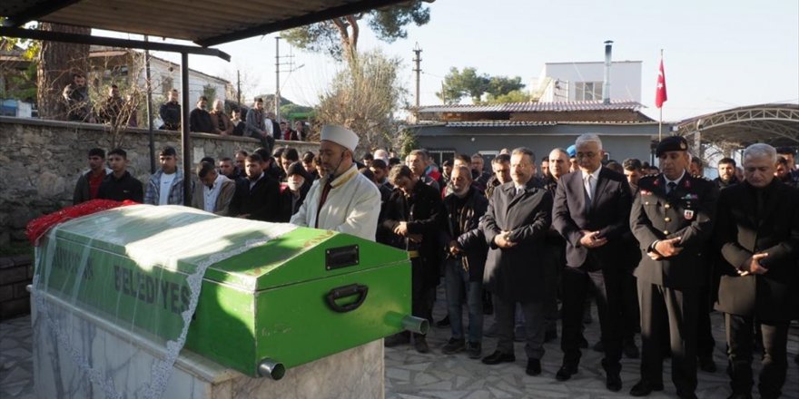 Aydın'da restorandaki patlama sonucu ölen çocuğun cenazesi toprağa verildi