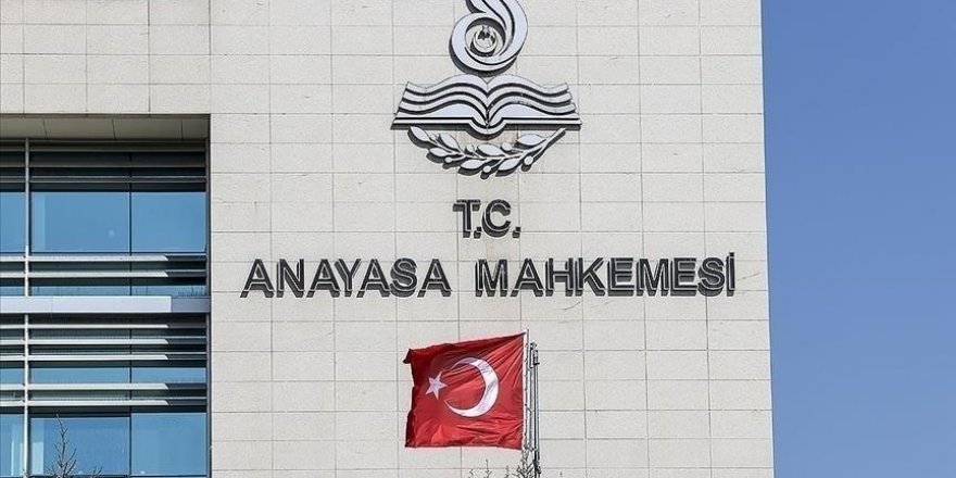 AYM'nin, HDP'nin hazine yardımı hesabına tedbiren bloke konulması kararı yayımlandı