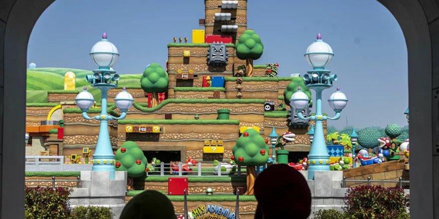 Aylar süren bekleyiş bitti: Japonya'da Super Mario tema parkı kapılarını açtı