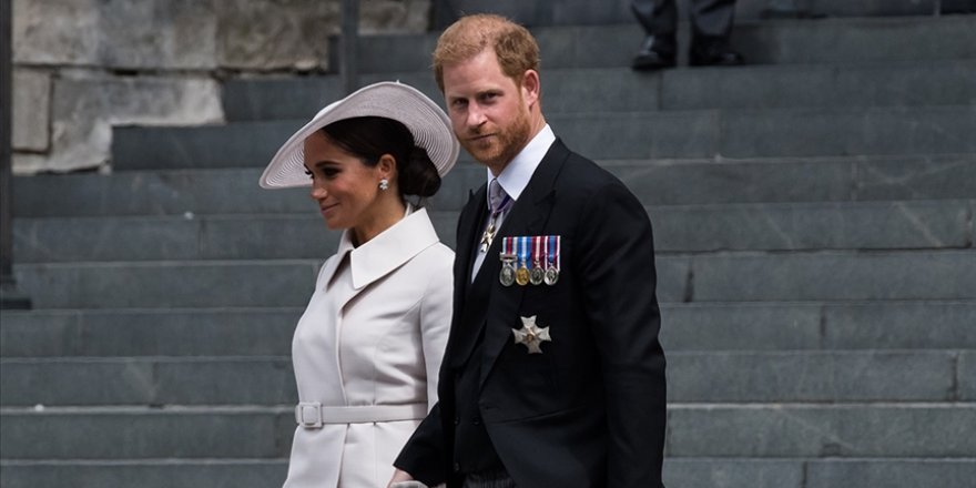 Prens Harry, eşi Meghan ile tanışmadan önce "bağnaz" olduğunu söyledi