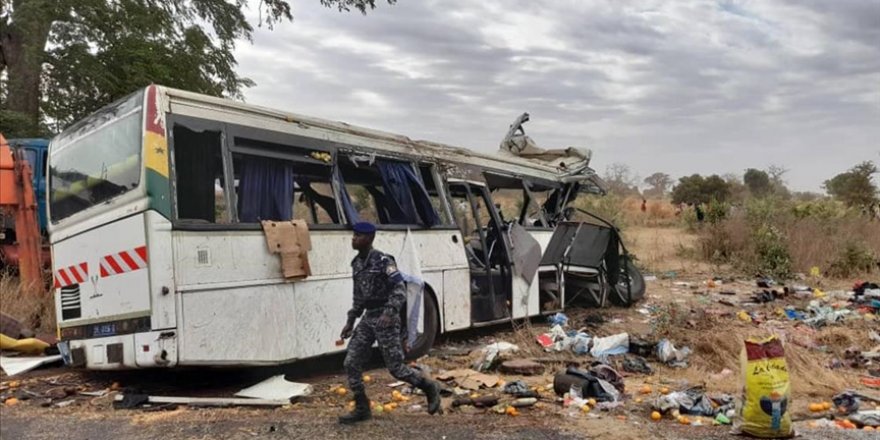 Senegal'de iki otobüsün çarpışması sonucu 38 kişi öldü