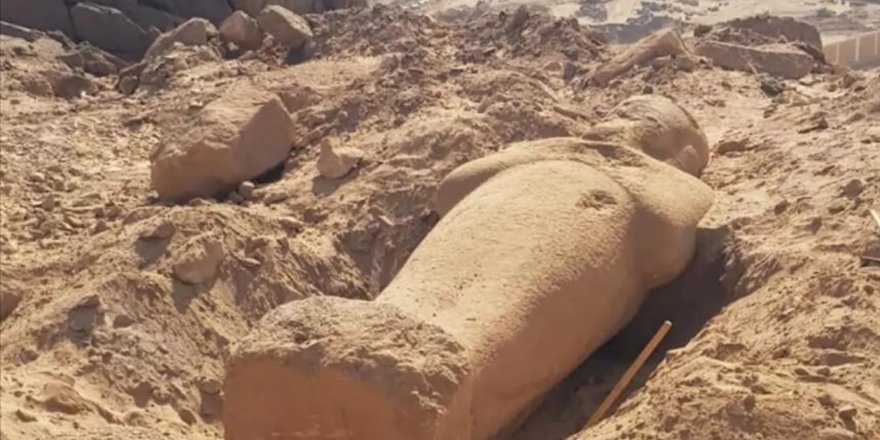 Mısır'da 2. Ramses'in heykelini çalmaya çalışan 3 kişi yakalandı