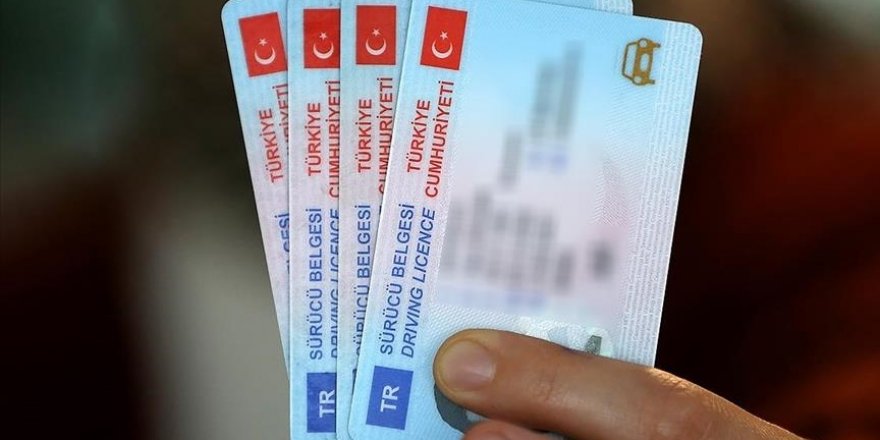 Büyük otobüs kullanacak şoförler için ehliyet yaş sınırı düşürüldü