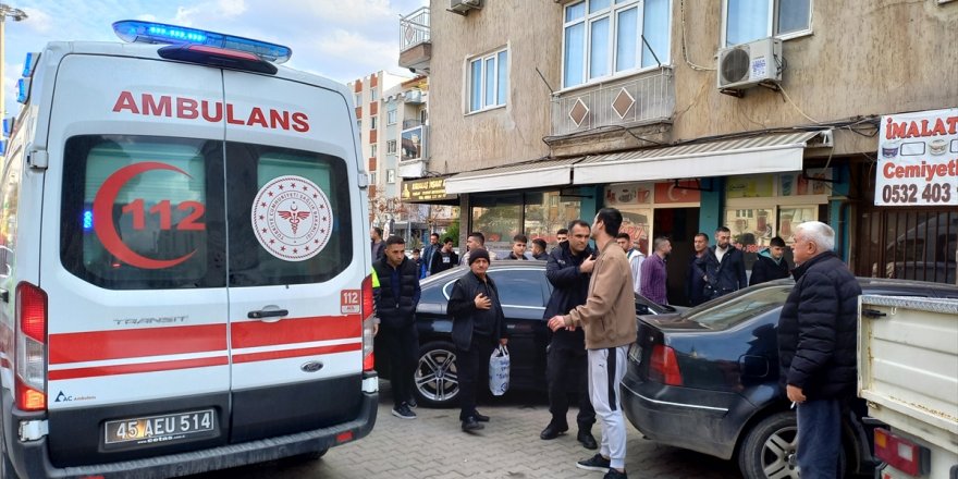 Manisa’da bir kişi silahla ağır yaralandı