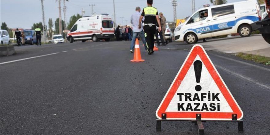 Adana’da otomobil ile motosiklet çarpıştı: 1 ölü, 1 yaralı