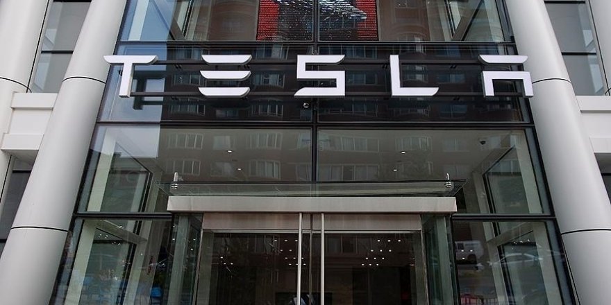 Tesla geçen yılın son çeyreğinde rekor gelir ve kar elde etti