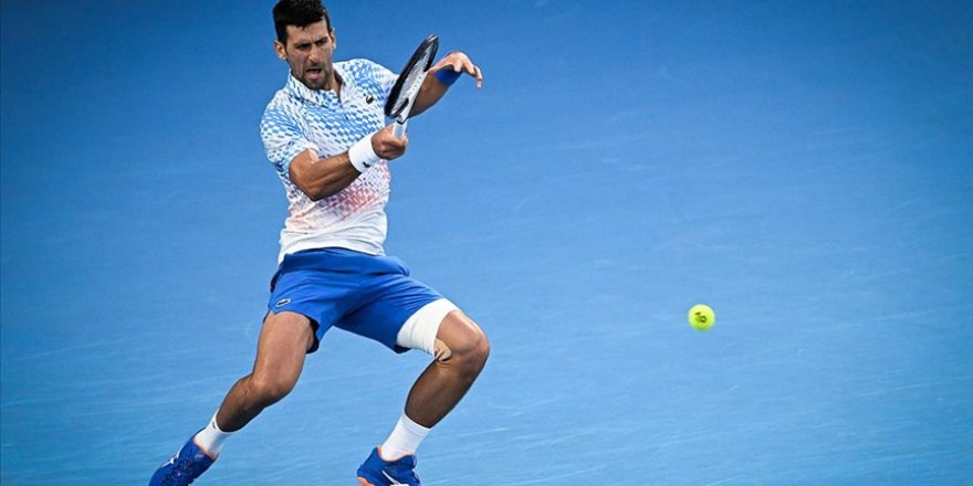 Avustralya Açık'ta Novak Djokovic zorlanmadan yarı finale çıktı