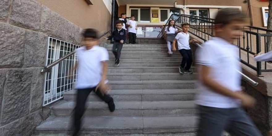 Özel okullarda kriz: '250 bin öğrenci kaydını aldırdı, 20 bin öğretmen ayrıldı'