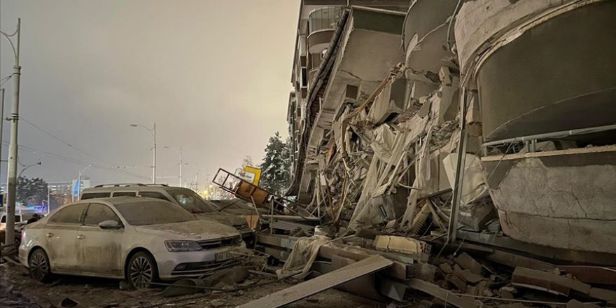 Malatya'da depremde şu ana kadar 23 kişi hayatını kaybetti, 420 kişi yaralandı, 140 bina yıkıldı