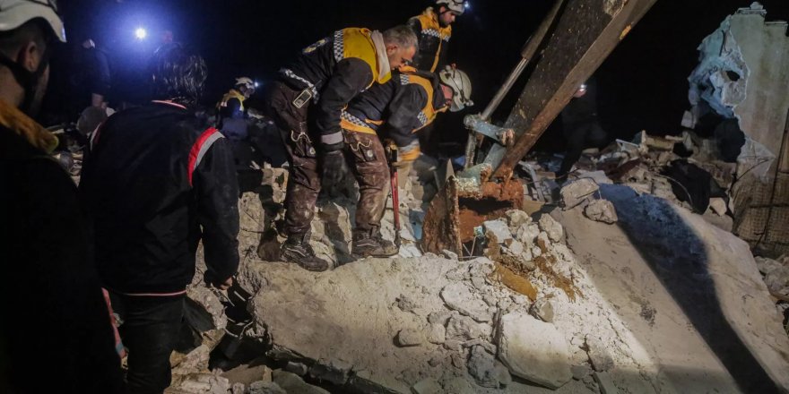 Suriye'deki depremde can kaybı 427'ye yükseldi