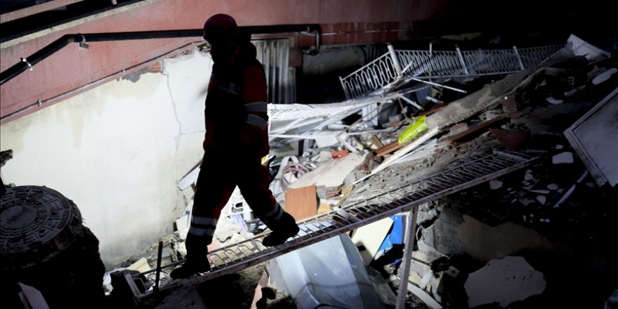 Hatay'da 3 asker depremde şehit oldu