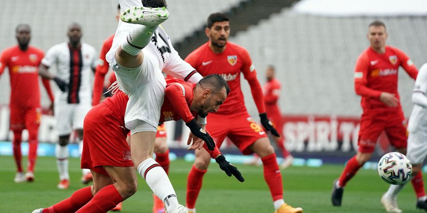 Fatih Karagümrük: 3 - Hes Kablo Kayserispor: 0