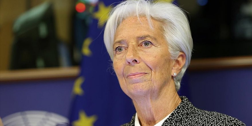 Lagarde: ECB fiyat baskılarına karşı faiz oranlarını artırmaya devam edecek