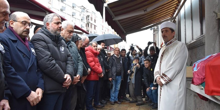 Trabzonspor'un efsanevi teknik direktörü Ahmet Suat Özyazıcı son yolculuğuna uğurlandı