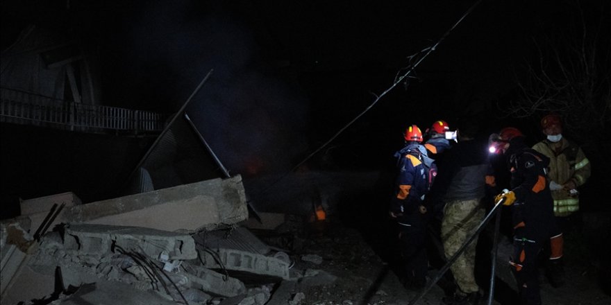 AFAD: Hatay'daki 6,4 büyüklüğündeki deprem sonrası 32 artçı yaşandı