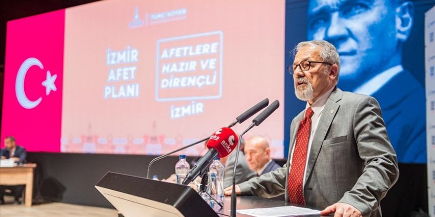 Prof. Dr. Naci Görür, kentleri depreme dirençli hale getirecek çalışmalara odaklanılması gerektiğini söyledi