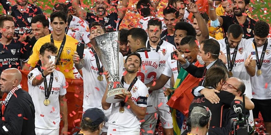 UEFA Avrupa Ligi'nde zirvenin gediklisi Sevilla