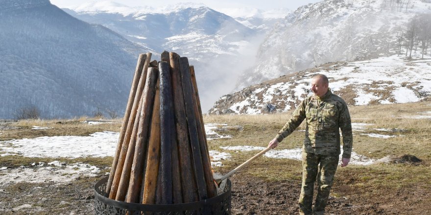 Aliyev, 28 yıl sonra işgalden kurtarılan Şuşa'da Nevruz ateşini yaktı