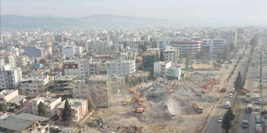 Adıyaman'da depremlerde yıkılan binanın yapı denetim sorumlusu tutuklandı