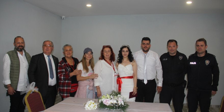 Hatay'daki depremden sağ kurtulan çift Datça'da evlendi