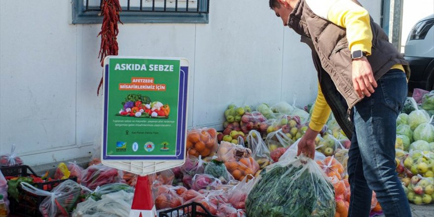 Fethiye'de depremzedeler için "askıda sebze ve meyve" kampanyası başlatıldı