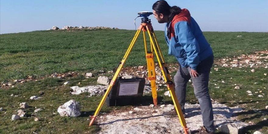 Deprem bölgesinde yer kabuğunu inceleyen bilim insanından "tahribat" değerlendirmesi