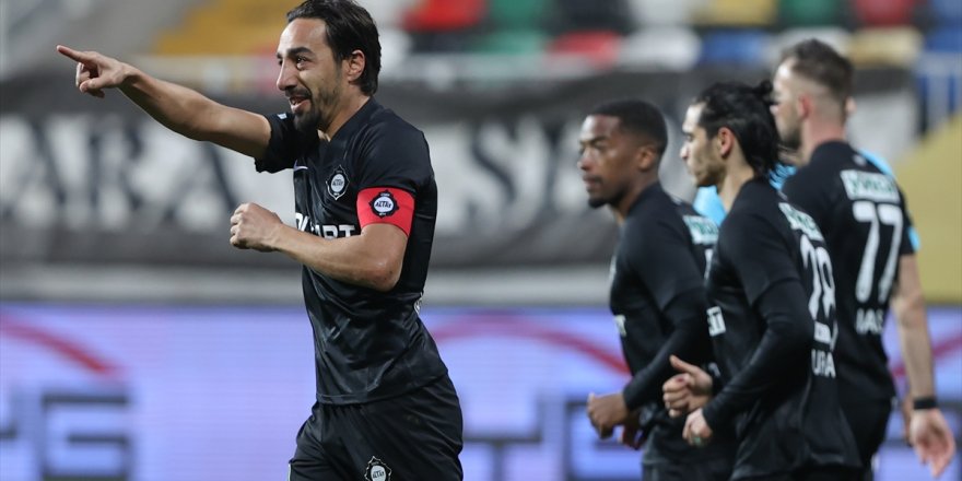 Altay, Menemenspor'u yenerek galibiyet serisini 4 maça çıkardı