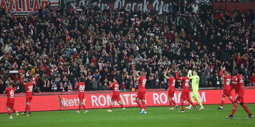 Samsunspor, ligde yenilmezlik serisini 15 maça çıkardı