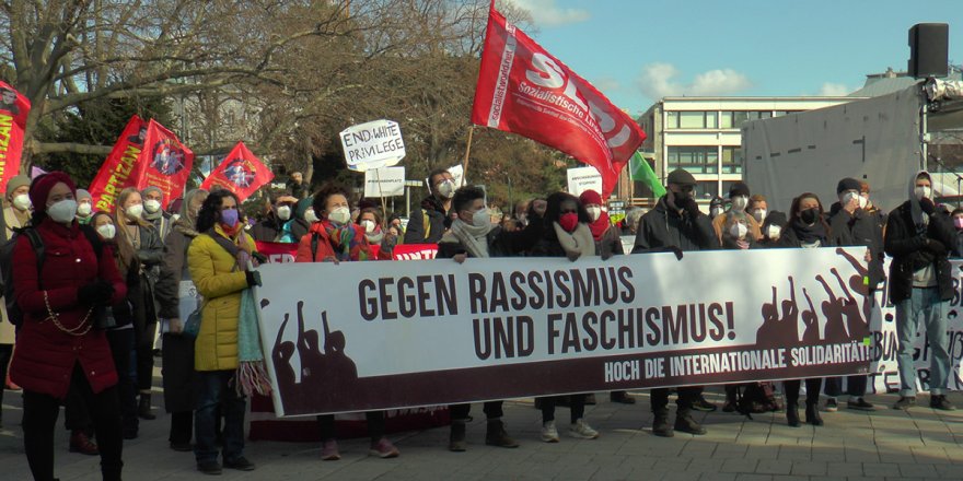 Avusturya’da ırkçılık karşıtı protesto