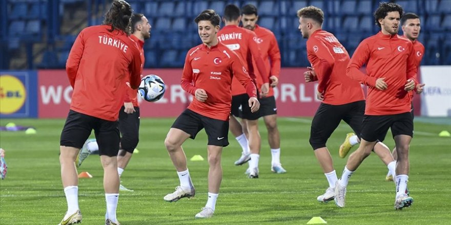 A Milli Futbol Takımı, Ermenistan maçı hazırlıklarını tamamladı