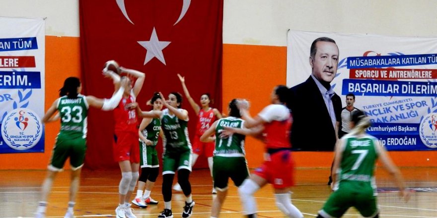 Çeşme Kadın Basketbol Takımı play-off hedefine ilerliyor