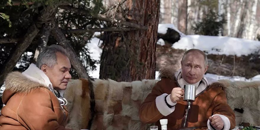 Putin, haftasonunu Sibirya ormanlarında geçiriyor