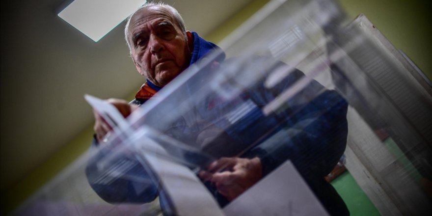 Bulgaristan'da son 2 yılda yapılan 5'inci seçim de ülkeyi siyasi krizden çıkaramayacak görünüyor