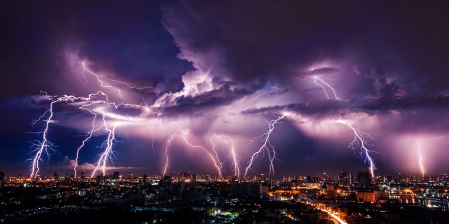 Meteoroloji: Ülke genelinde 5 gün boyunca sağanak, kar ve fırtına bekleniyor