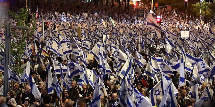 İsrailliler bölgede yükselen tansiyona rağmen "yargı reformu" protestolarına devam ediyor