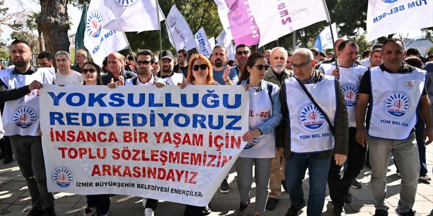 İzmir Büyükşehir Belediyesindeki Tüm Bel-Sen üyesi memurlar 2 saat iş bıraktı