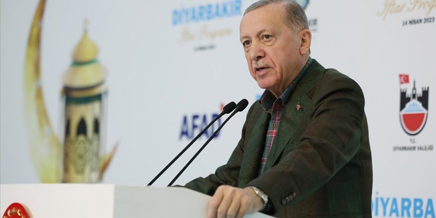 Cumhurbaşkanı Erdoğan: Bölgemizden terörün karanlık gölgesi kalktıkça şehirlerimiz huzur buluyor