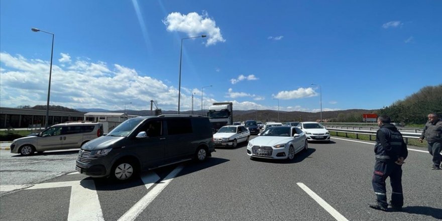 Kaza nedeniyle kapatılan Bolu Dağı Tüneli İstanbul istikameti açıldı