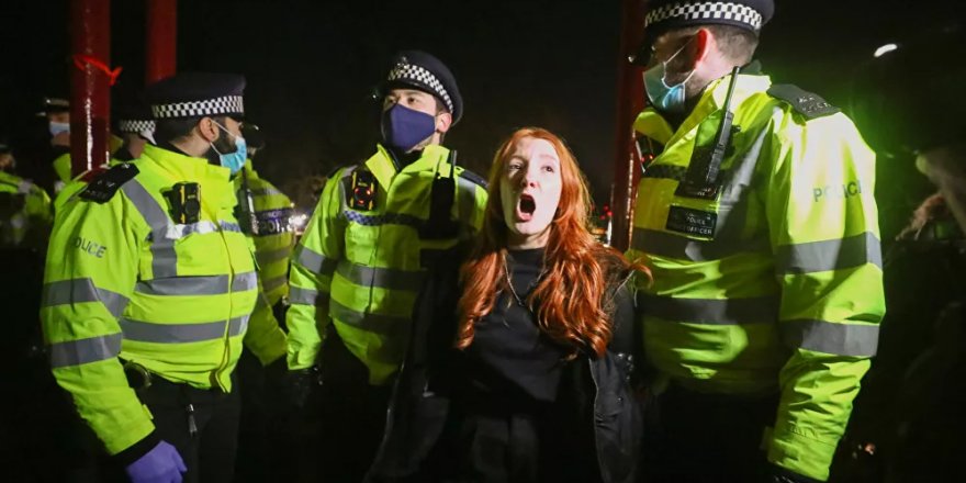 İngiliz polisinden itiraf: Kızım saldırıya uğrasa 'Polise gitme' derim