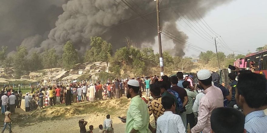 Bangladeş’te Arakanlı Müslümanların kampında yangın çıktı