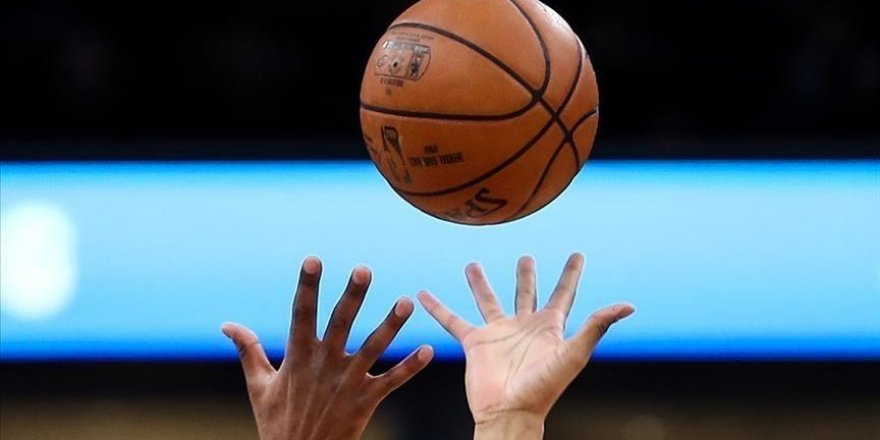 NBA'de Heat ve Knicks konferans yarı finaline kaldı