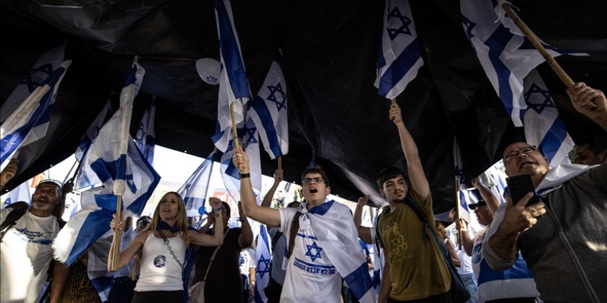 Binlerce İsrailli Kudüs'te tartışmalı yargı reformuna destek gösterisi düzenledi