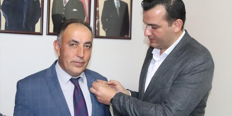 Aydın'da İYİ Parti'den istifa eden meclis üyesi MHP'ye geçti