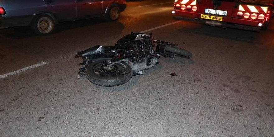 İzmir'de otobüs ile çarpışan motosikletin sürücüsü öldü