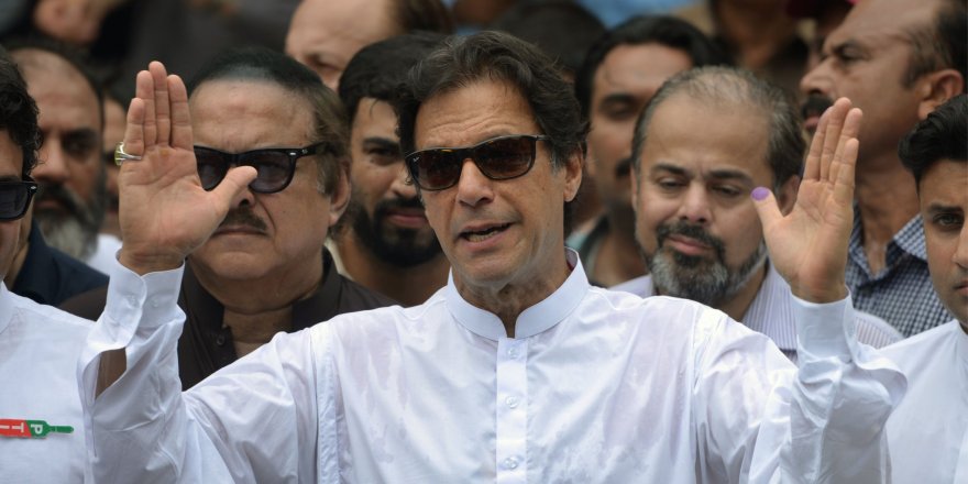 Pakistan'da siyasi kaos: İmran Han kefaletle serbest