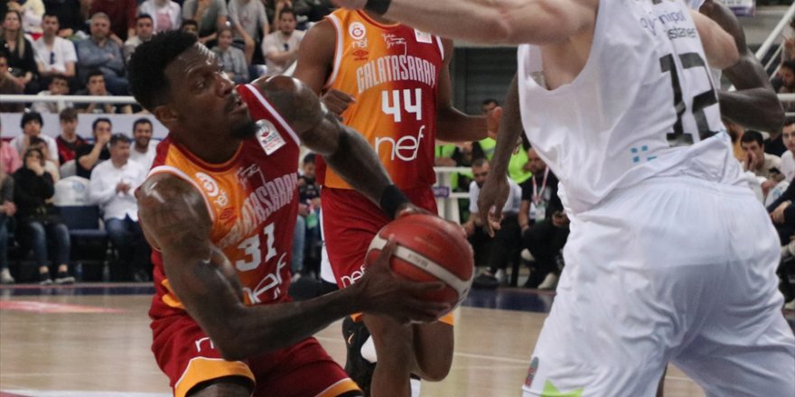 Yukatel Merkezefendi Belediyesi Basket: 53 - Galatasaray Nef: 78