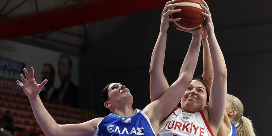 Türkiye, potada hazırlık maçında Yunanistan'ı farklı yendi